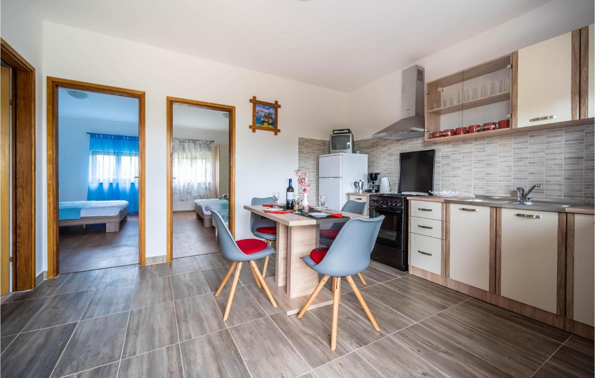 Amazing Apartment In Krnica With Kitchen Exteriör bild