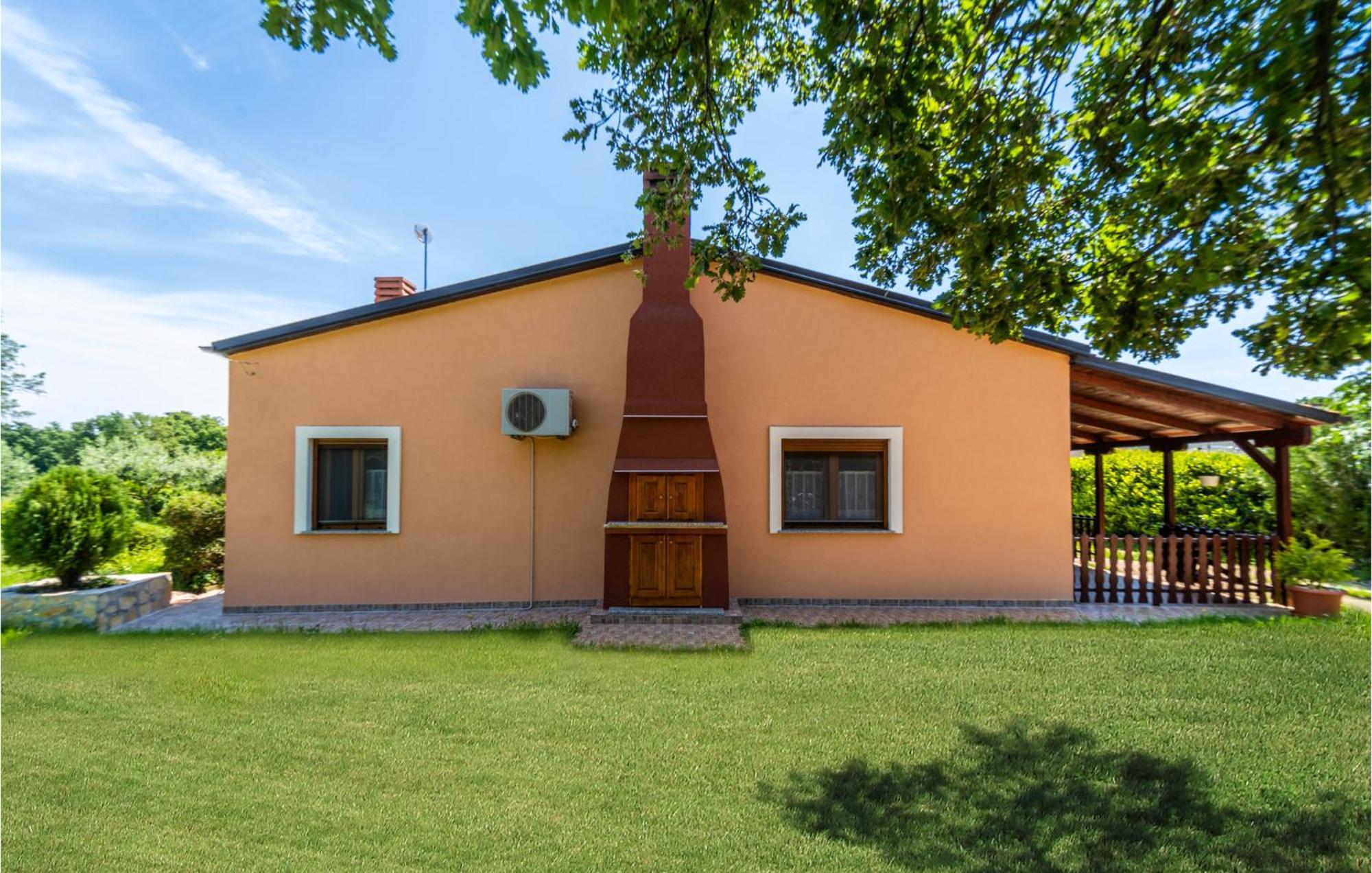 Amazing Apartment In Krnica With Kitchen Exteriör bild